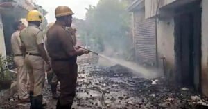 बारासात के नीलगंज में बड़ा हादसा: पुलिस चौकी में अचानक लगी आग, इलाके में दहशत